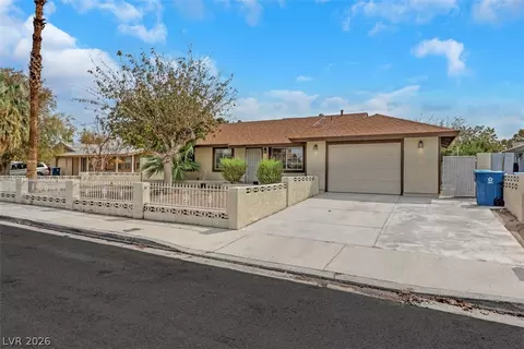45 Sabino Cir, Las Vegas, NV 89110