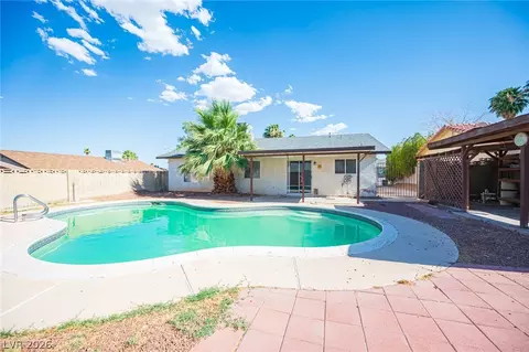 5142 Tahnee Dr, Las Vegas, NV 89122
