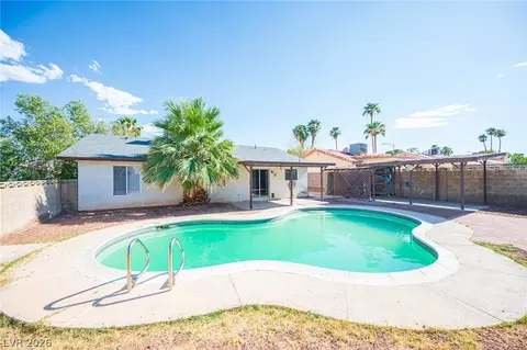 5142 Tahnee Dr, Las Vegas, NV 89122