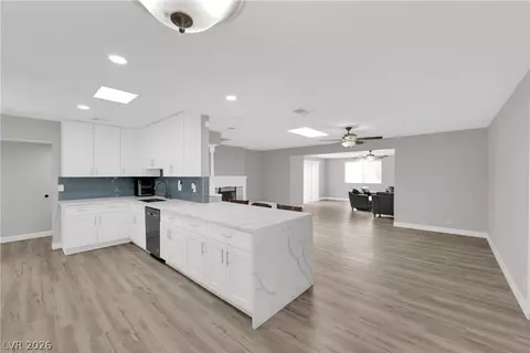 2506 Winterwood Blvd, Las Vegas, NV 89142