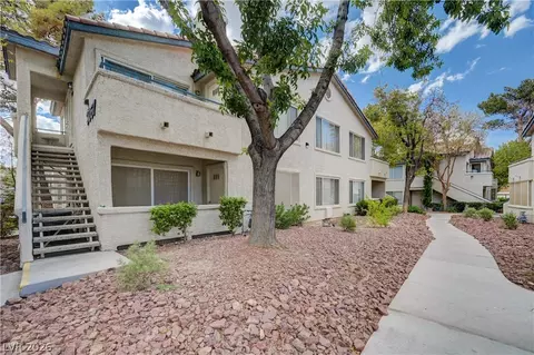 3067 Key Largo Dr #104, Las Vegas, NV 89120