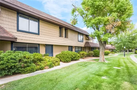 6135 Meadowgrass Ln, Las Vegas, NV 89103