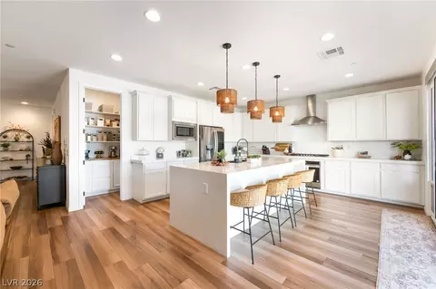10332 Thurso Ave, Las Vegas, NV 89166