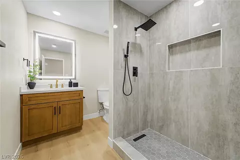 324 Lakehurst Rd, Las Vegas, NV 89145