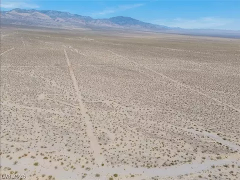 1401 W Coral Rd, Pahrump, NV 89020
