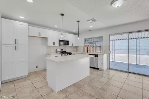 4340 Wendy Ln, Las Vegas, NV 89115