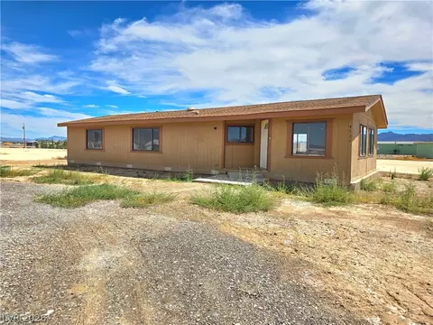 4921 W Horn Rd, Pahrump, NV 89048