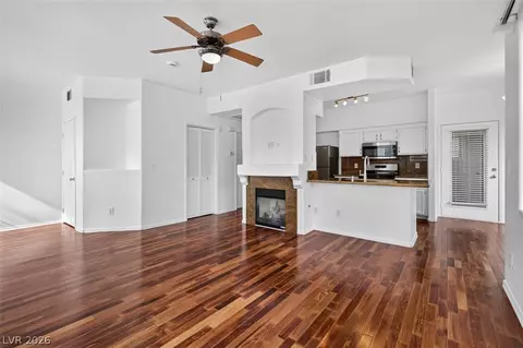 9050 W Warm Springs Rd #2046, Las Vegas, NV 89148