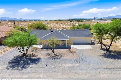 819 Mount Charleston Dr, Pahrump, NV 89048