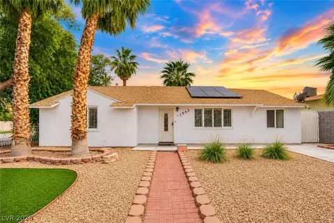 1932 Hassett Ave, Las Vegas, NV 89104