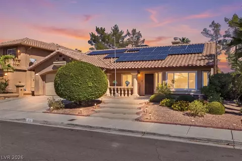 924 Sitting Bull Dr, Henderson, NV 89014