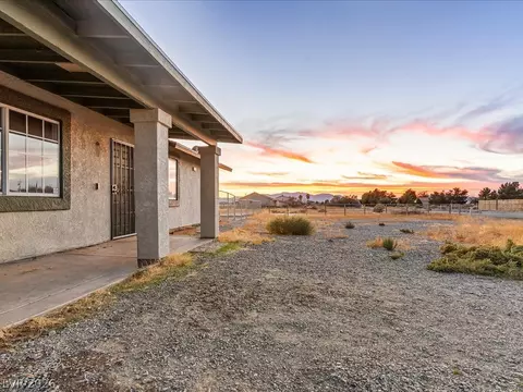 2891 Deadwood St, Pahrump, NV 89048