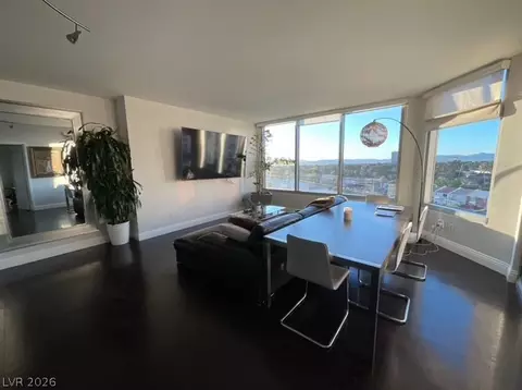 322 Karen Ave #601, Las Vegas, NV 89109