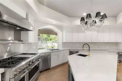 2272 Coral Ridge Ave, Henderson, NV 89052