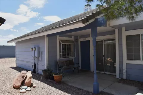 5851 Medallion Dr #101, Las Vegas, NV 89122