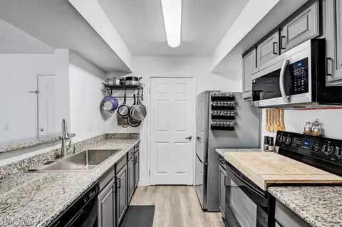 6800 E Lake Mead Blvd #1004, Las Vegas, NV 89156
