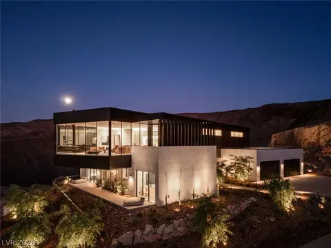 Exterior - 11 Chisel Crest Ct, Henderson, NV 89012 photo 1 of 7
