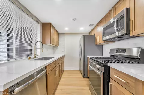 1405 Vegas Valley Dr #51, Las Vegas, NV 89169
