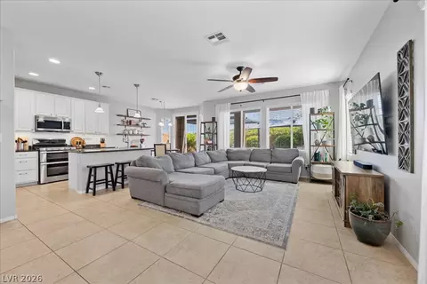 10629 Hartford Hills Ave, Las Vegas, NV 89166
