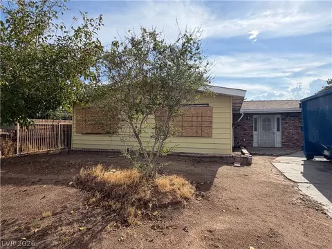 2319 La Puente St, Las Vegas, NV 89115