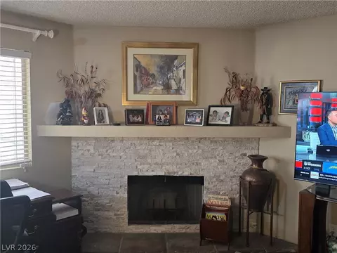 932 Boulder Mesa Dr #102, Las Vegas, NV 89128