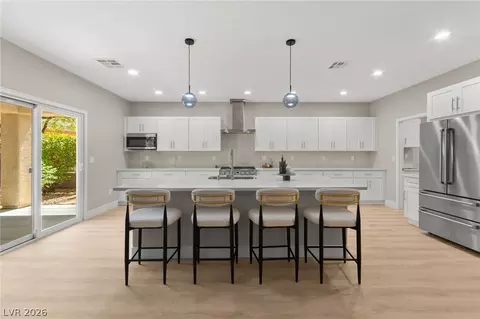 2100 Burtonsville Dr, Henderson, NV 89044