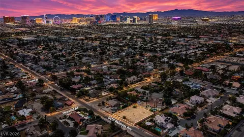 5675 Palmyra Ave, Las Vegas, NV 89146