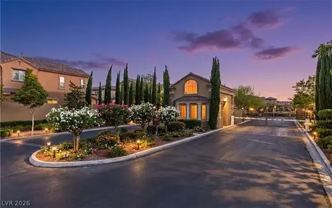 11290 Corsica Mist Ave, Las Vegas, NV 89135