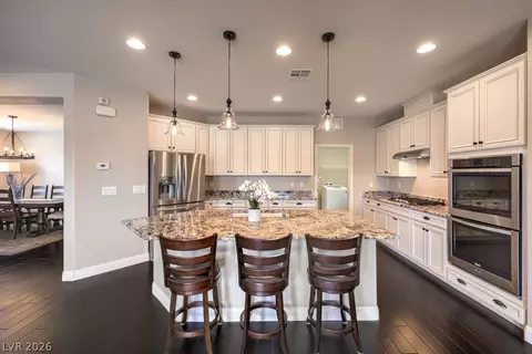 303 Rhiannon Ct, Las Vegas, NV 89183