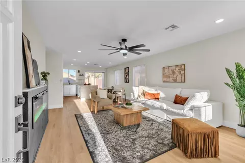 5822 Count Fleet St, Las Vegas, NV 89113
