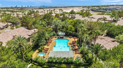 8709 Red Rio Dr #203, Las Vegas, NV 89128