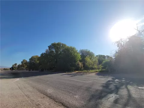 Exterior - 220 S Andersen St, Overton, NV 89040 photo 16 of 17