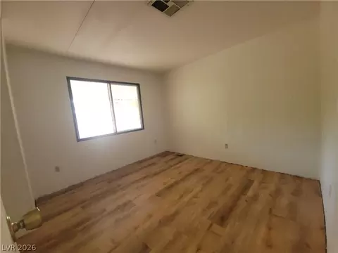 Bedroom - 220 S Andersen St, Overton, NV 89040 photo 2 of 3