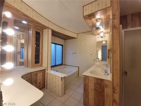 Bath - 220 S Andersen St, Overton, NV 89040 photo 1 of 6