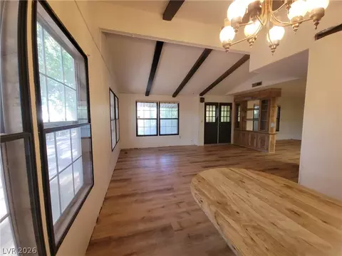 Living - 220 S Andersen St, Overton, NV 89040 photo 3 of 6