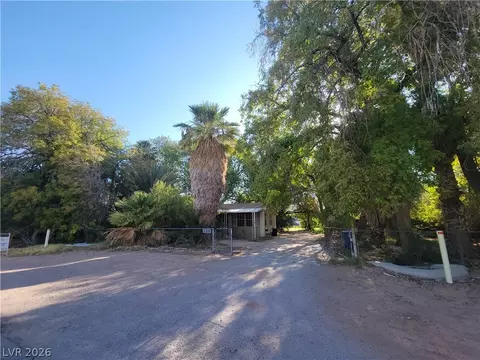 Exterior - 220 S Andersen St, Overton, NV 89040 photo 15 of 17