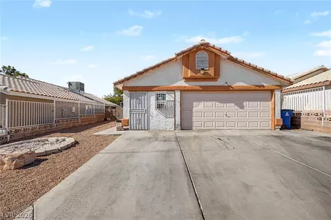 6352 Gold Canyon Dr, Las Vegas, NV 89156