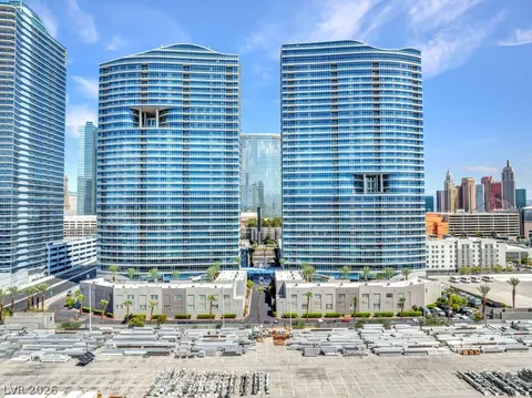 4525 Dean Martin Dr #402, Las Vegas, NV 89103