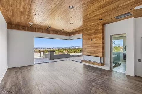 12 Oakmont Hills Ln, Las Vegas, NV 89141