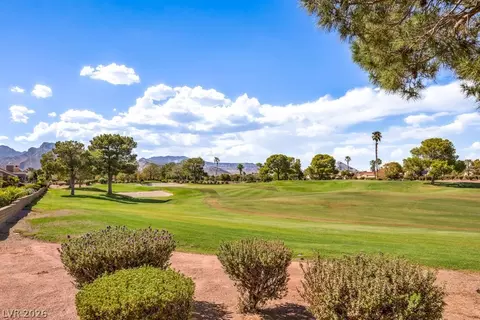 9076 Sundial Dr, Las Vegas, NV 89134