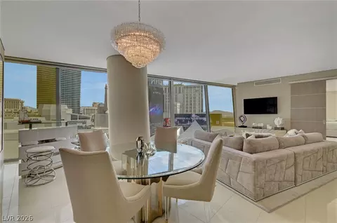 3722 S Las Vegas Blvd #807, Las Vegas, NV 89158