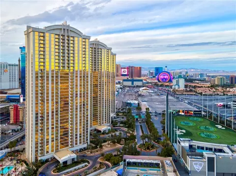 135 E Harmon Ave #218, Las Vegas, NV 89109