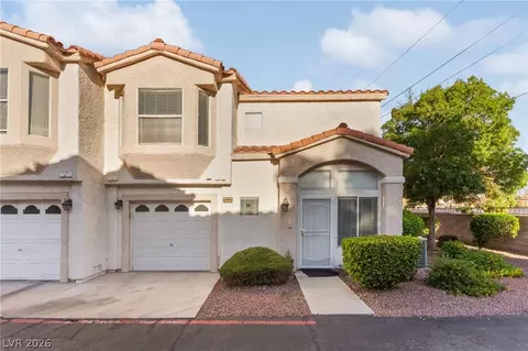 6905 Coral Rock Dr, Las Vegas, NV 89108