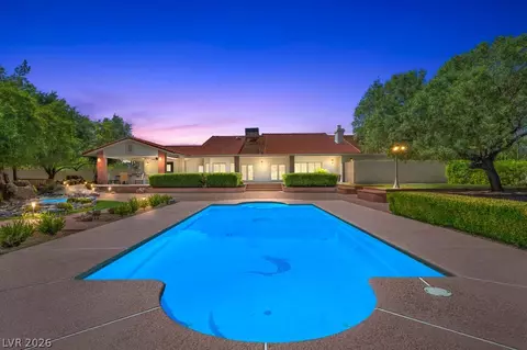 8180 W Red Coach Ave, Las Vegas, NV 89129