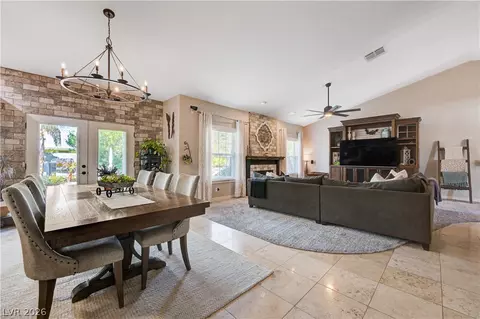 3746 Mahalo Cir, Logandale, NV 89021