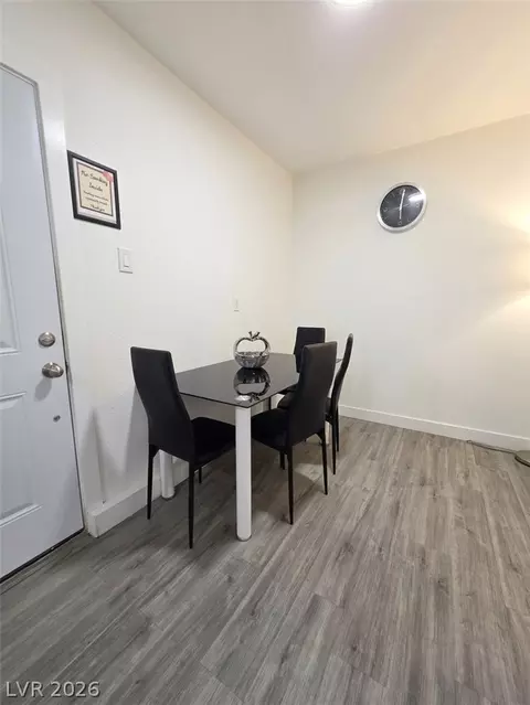 4125 E Harmon Ave, Las Vegas, NV 89121