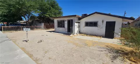 2320 N Crawford St, North Las Vegas, NV 89030