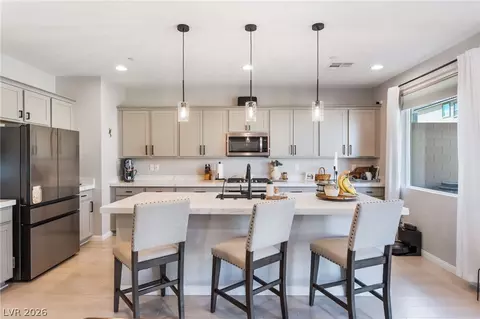 10400 Sadie Blake Ave, Las Vegas, NV 89166