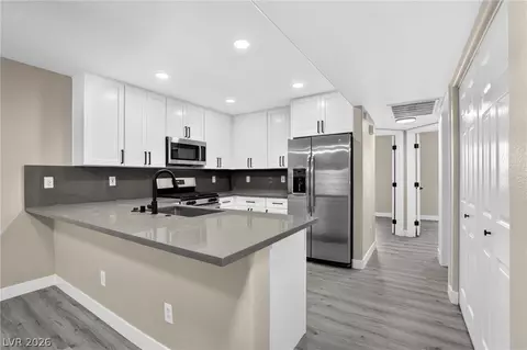 2106 Sleepy Ct, Las Vegas, NV 89106