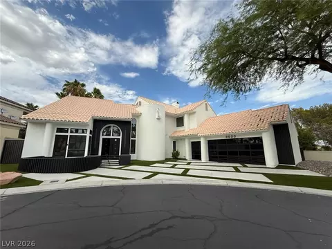 8600 Titleist Cir, Las Vegas, NV 89117